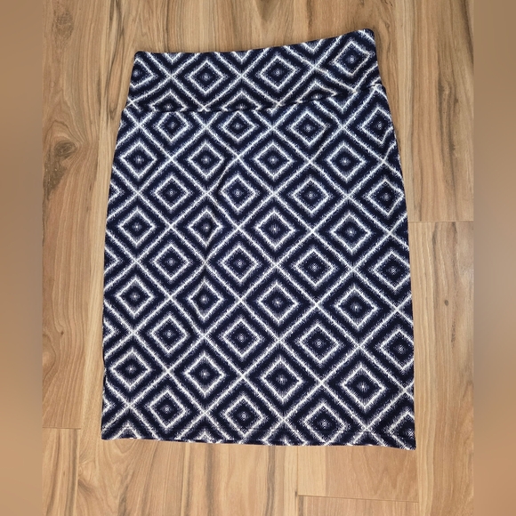 LulaRoe Geometric Blue Stretch Pencil Skirt Womens Size Medium - Picture 2 of 5